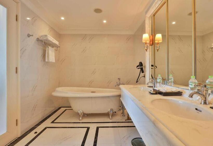 이그제큐티브 스위트 킹침대, Vinpearl Resort & Spa Ha Long