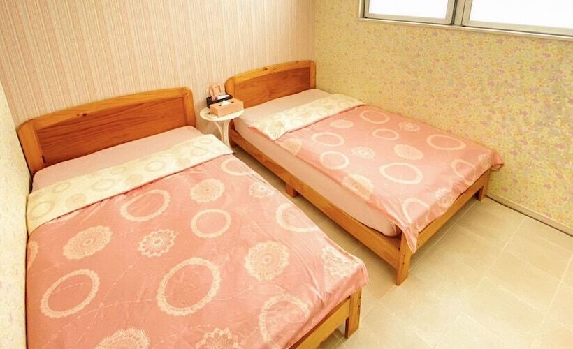 Номер Стандарт, Umioto ウミオト 夫婦 カップル 女性一人旅に大人気のナイトプール付き ゲストハウス 宮古島
