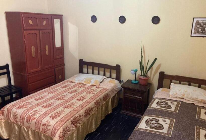 اتاق استاندارد, Cayesh Guest House