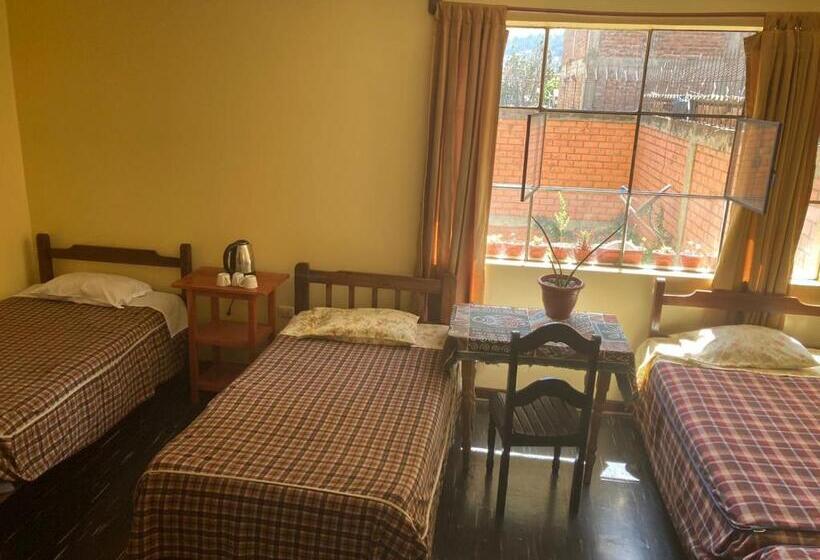 اتاق استاندارد سه نفره, Cayesh Guest House