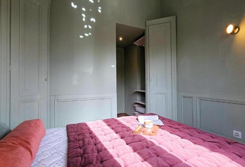 آپارتمان 1 خوابه با چشم‌انداز, The Kooch House 1.4