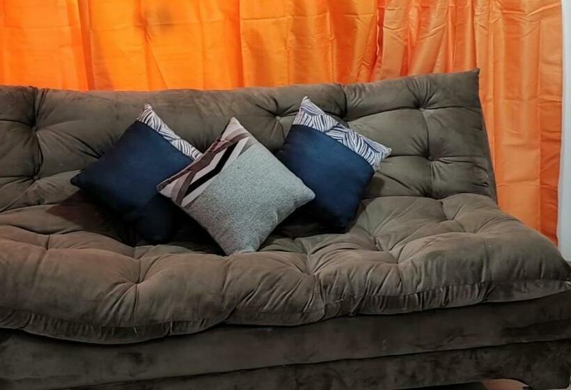 سوییت جونیور لوکس, Hostal Vitta
