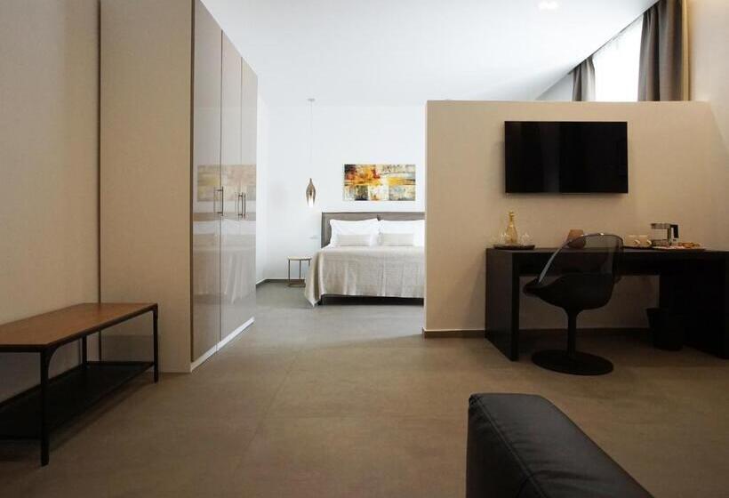 غرفة ديلوكس, New Moon Rooms