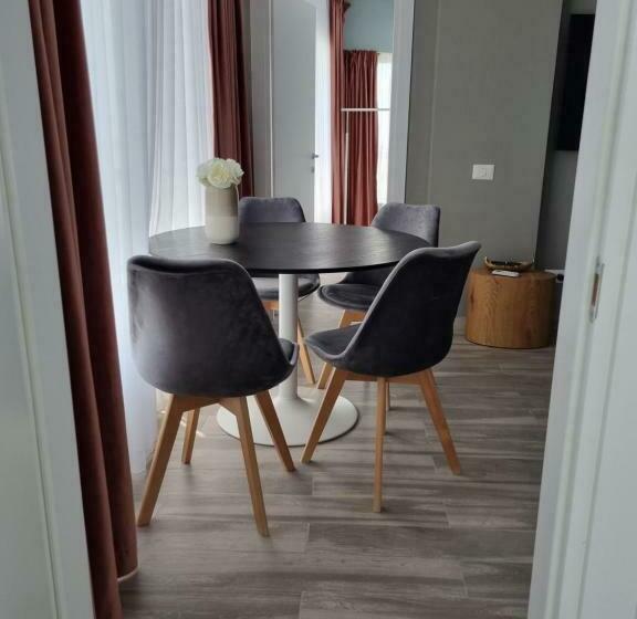 带1个卧室的带海景的公寓, Olimp Sea View Apartments Etajul 11