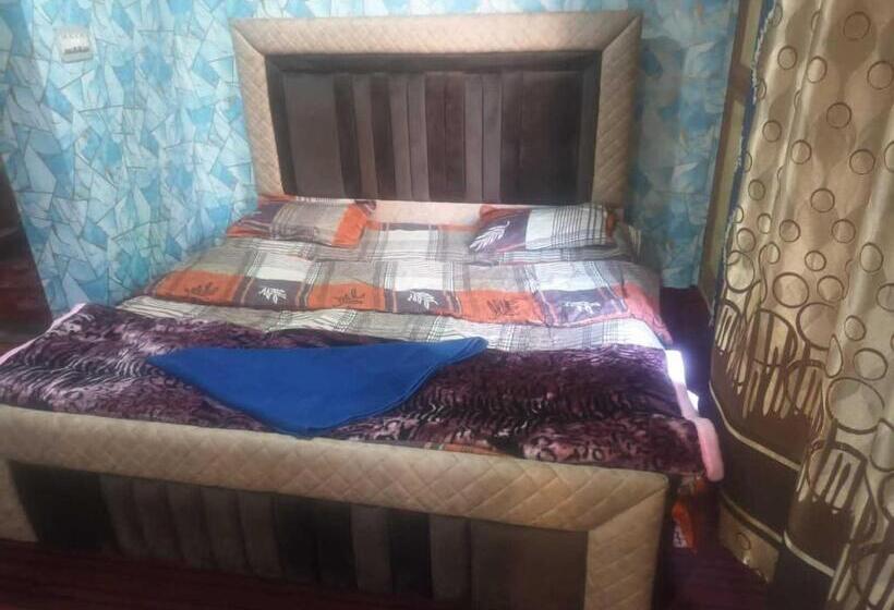 חדר קלאסי לשלושה, O Bareen Home Stay