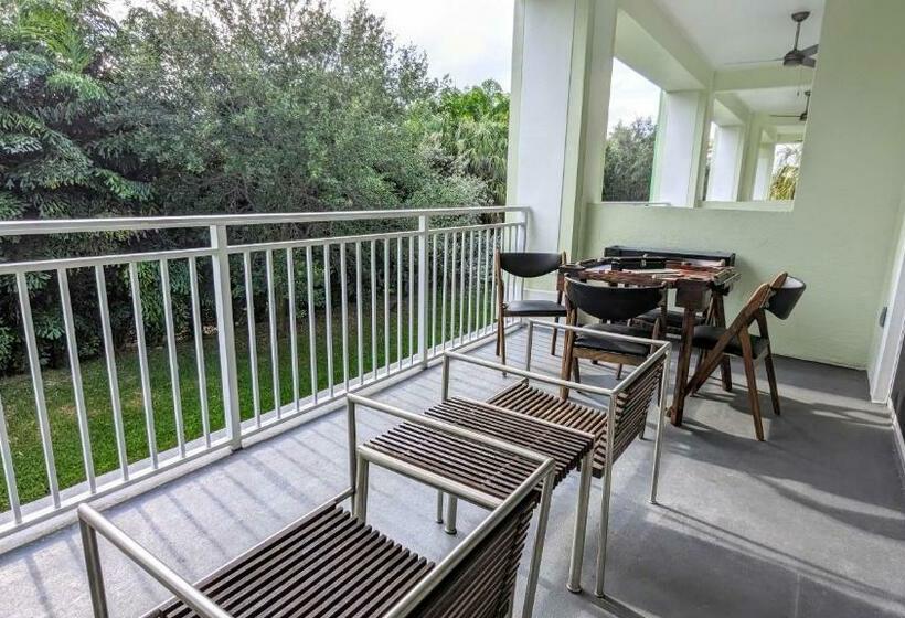 Апартаменты 1 Спальня с Балконом, Upscale Resort Villa In The Heart Of Miami