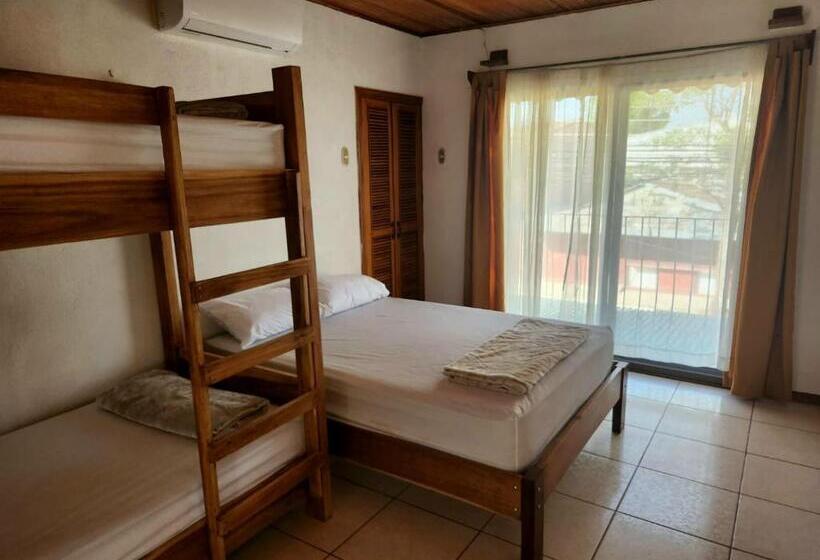 آپارتمان 1 خوابه, Hostel El Pretal