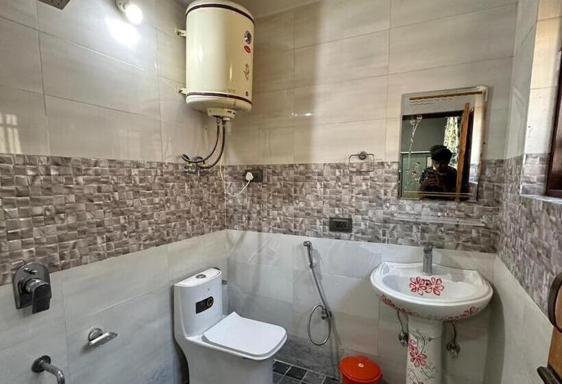 Номер Стандарт, Oyo Flagship 81309  Zulfikar