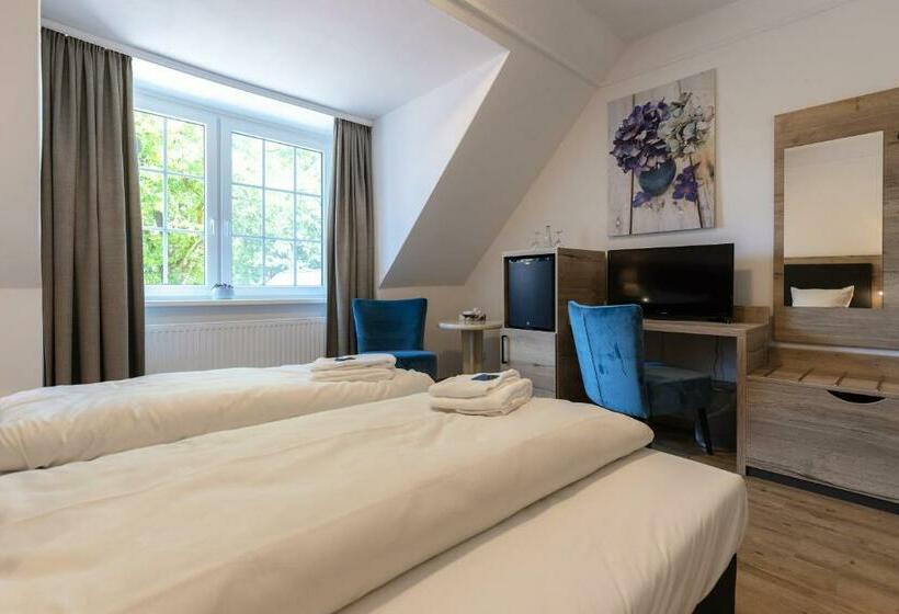 Номер Стандарт, Landhotel Gutshof Im Oertzetal In Oldendorf, Südheide