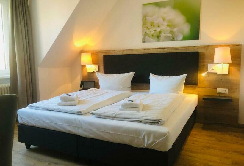 Номер Стандарт, Landhotel Gutshof Im Oertzetal In Oldendorf, Südheide