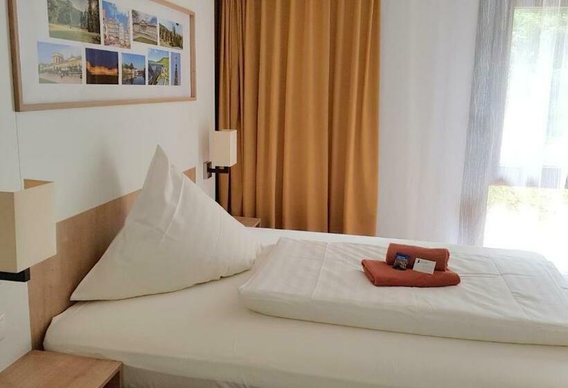 Номер Стандарт Индивидуальный, Landhotel & Gasthaus Altenburg
