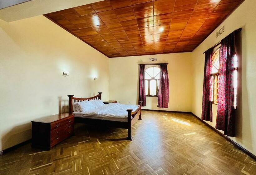 اتاق لوکس, Mahali Muzuri, Arusha