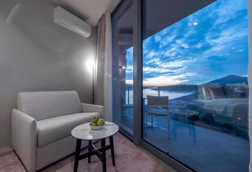 اتاق سوپریور, Sea Star Budva