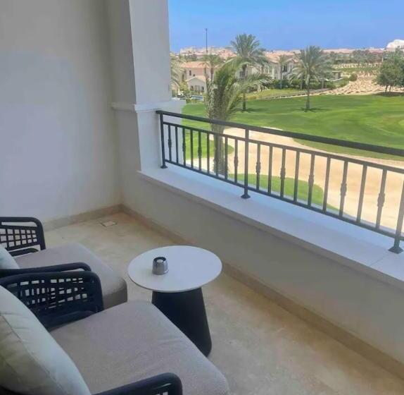 سوئیت جونیور با چشم‌انداز باغ, Apartments At Address Marassi Golf Resort