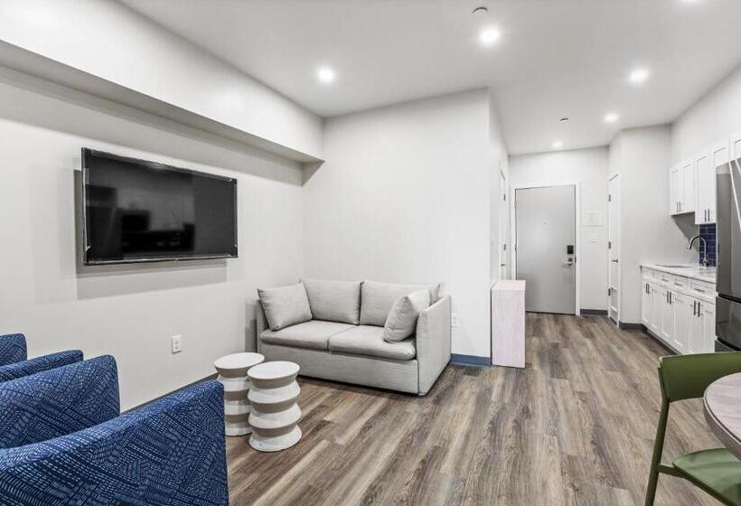 سوئیت با تخت بزرگ, Seaport Suites
