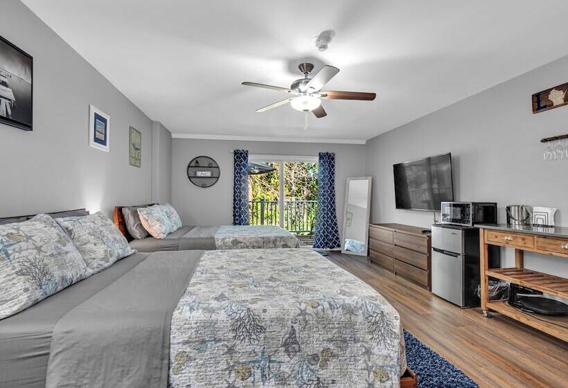 Студия Deluxe, Victorian Inn Elkhart Lake