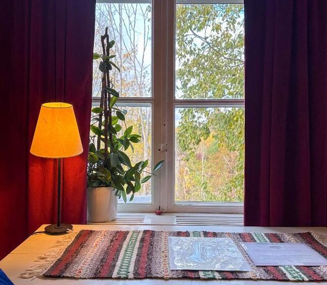 标准间, Fridhem