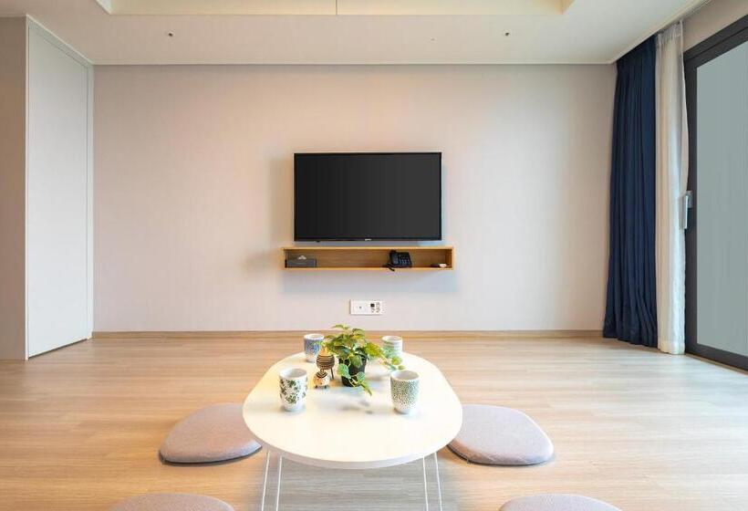 חדר דלוקס צדדי נוף לים, Sokcho I Park Suite Hotel & Residence