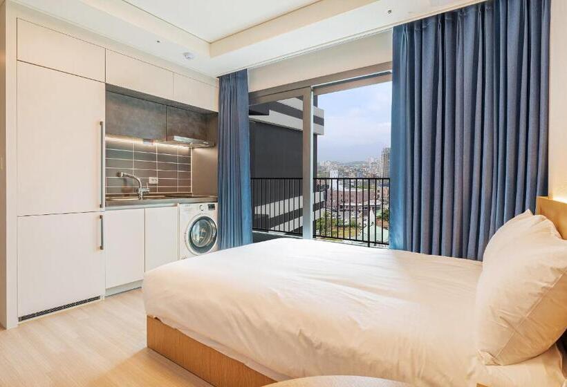 חדר דלוקס צדדי נוף לים, Sokcho I Park Suite Hotel & Residence