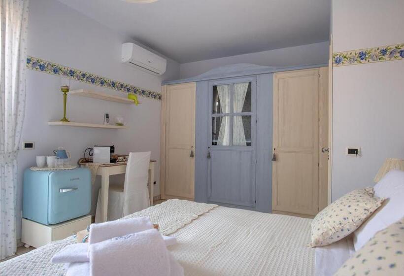 غرفة قياسية مع حمام خارجي, B&b At Durrueli S