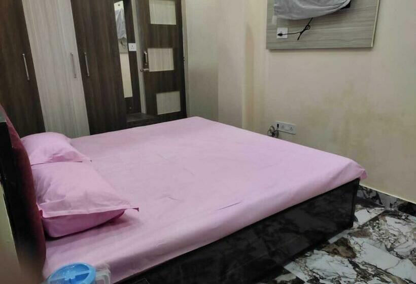 Трехместный Номер Классика, Oyo 81194 Aradhya Residency