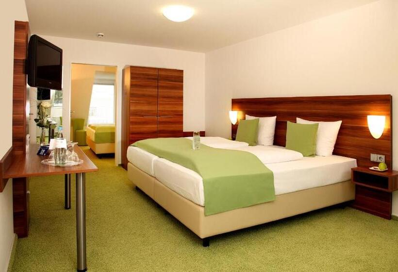 Quarto Familiar, Ante Porta Das Stadt