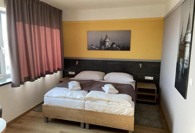 스위트, Tanker Apartments & Bistro čaradice