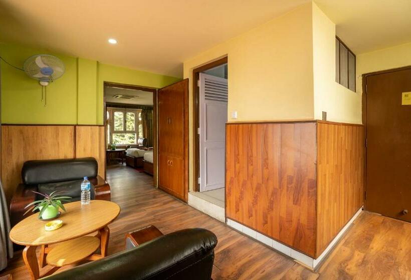 سوییت, Avocado Orchid Resort