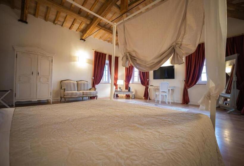 Полулюкс Повышенной Комфортности, Villa Nena