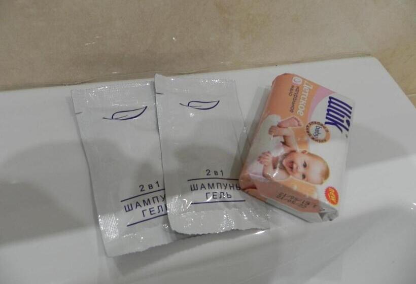 Люкс, база відпочинку сонячна