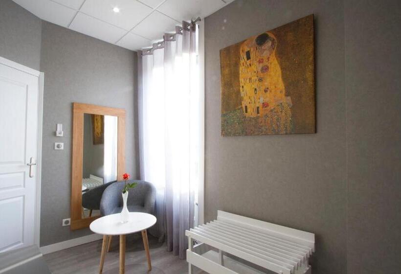 Номер Superior, Brit Hotel Roanne   Le Grand Hôtel