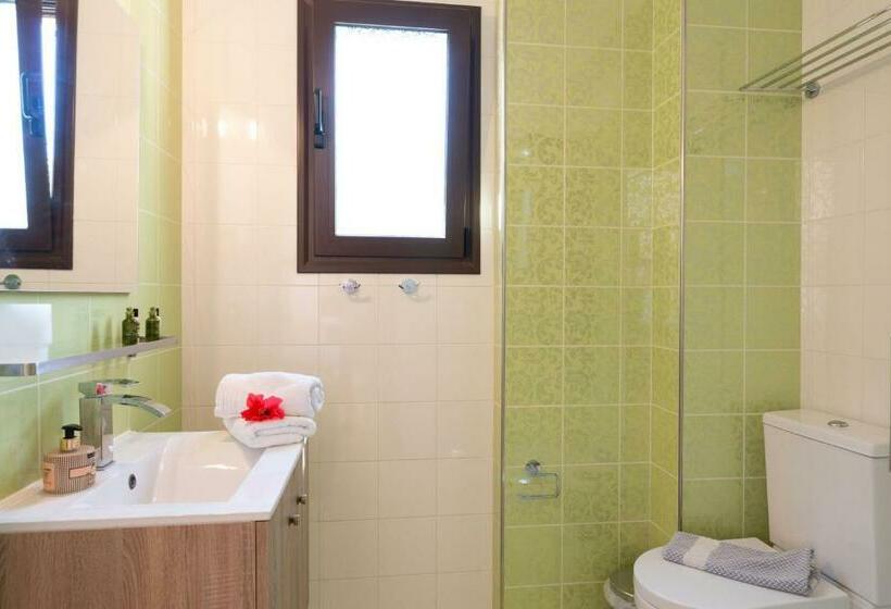Huoneisto 1 Makuuhuone Merinäkymä, 3aktes Suites & Studios