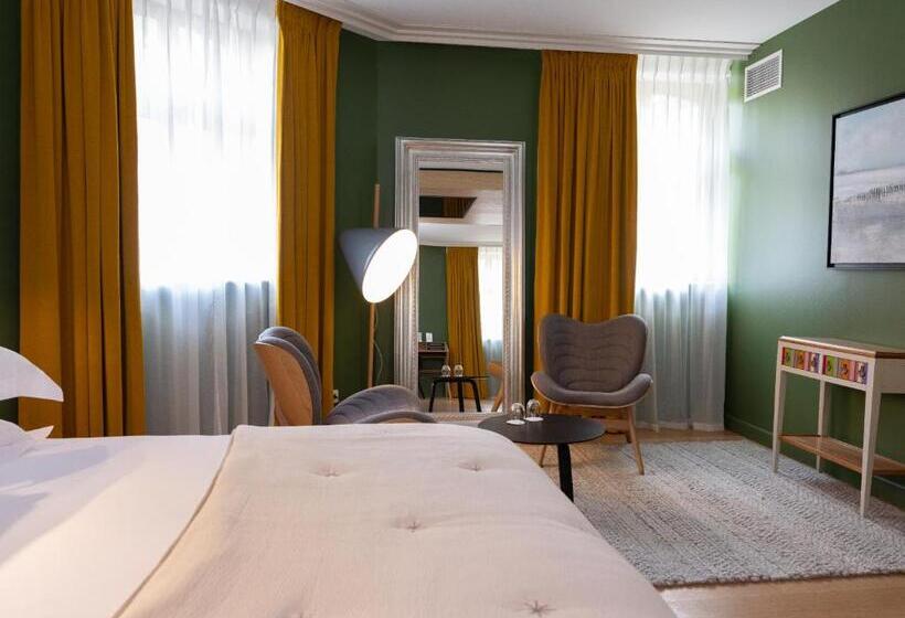 Номер Deluxe, Le Château De Beaulieu