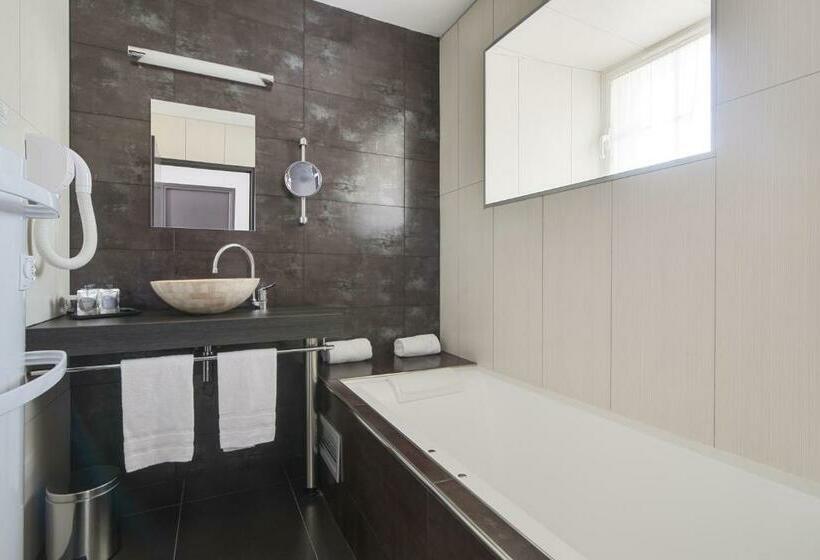 Номер Deluxe, Le Domaine Des Lys