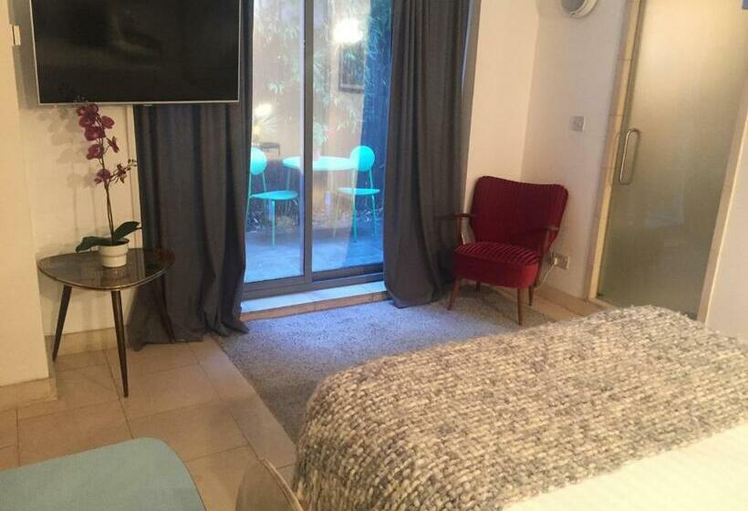 Quarto Standard Cama King, The Luxury Inn