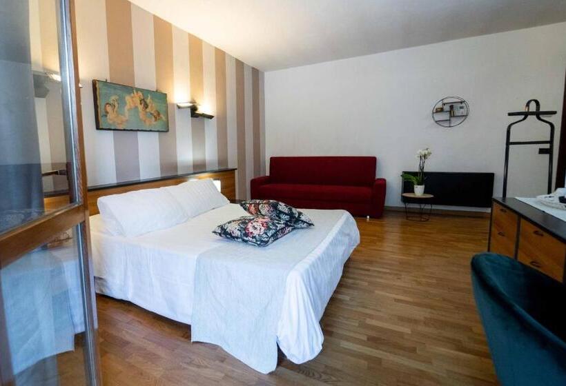 Номер Стандарт Трехместный, Ecohotel Ristorante Milano