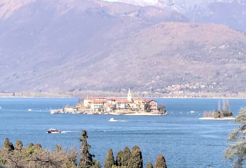 اتاق استاندارد سه نفره, La Fontana