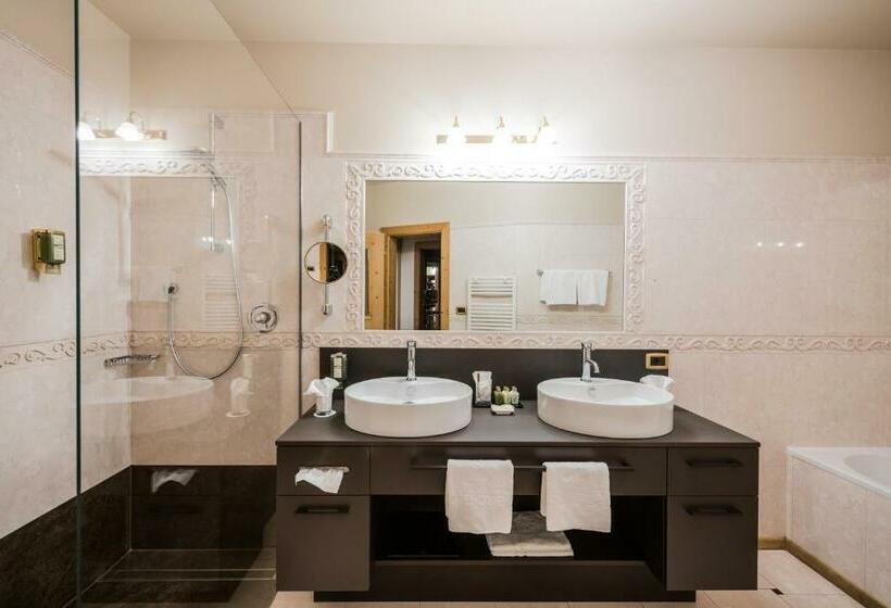 Полулюкс, Quelle Nature Spa Resort