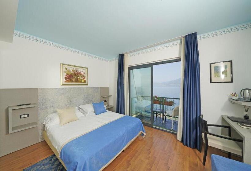 اتاق استاندارد با چشم‌انداز دریاچه, Villa Carlotta