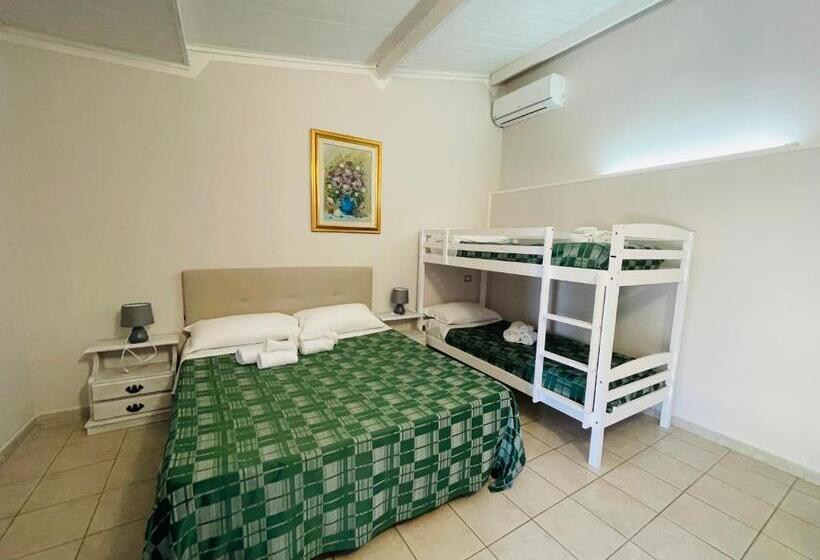 Номер Стандарт Трехместный, Tanit Hotel Villaggio Ristorante