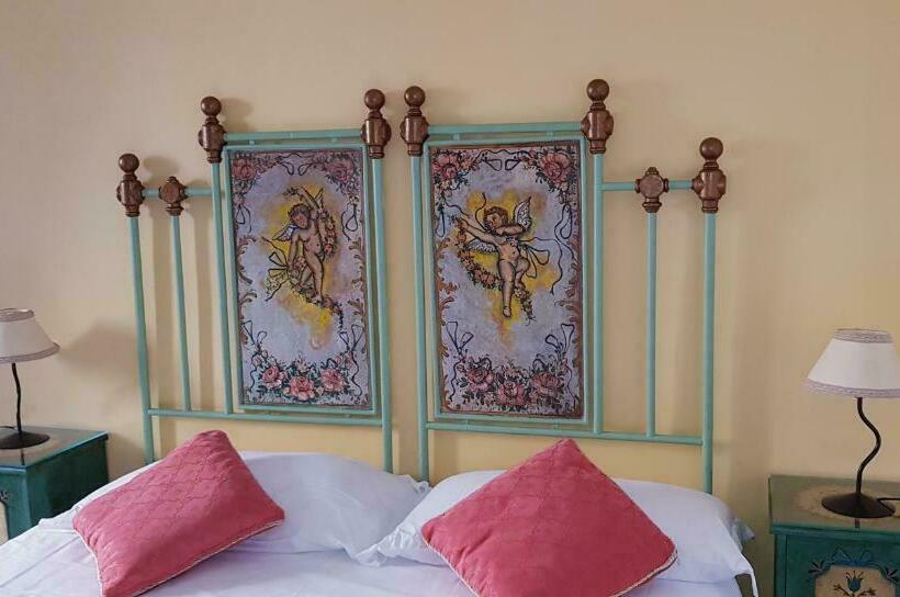 ガーデンビュースタンダードルーム, Villa Floresta Taormina