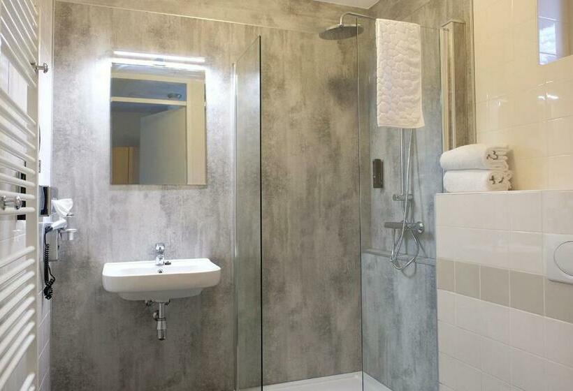 스탠다드 스튜디오, Landgoedhotel Woodbrooke Barchem