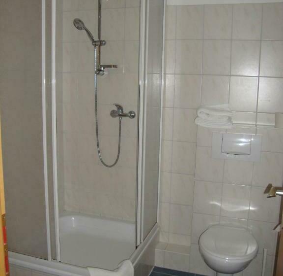 Семейный Номер, Apart Hotel Sarstedter Hof