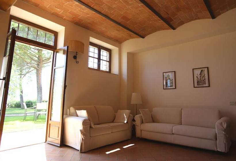 Апартаменты 3 Спальни, Fattoria Abbazia Monte Oliveto