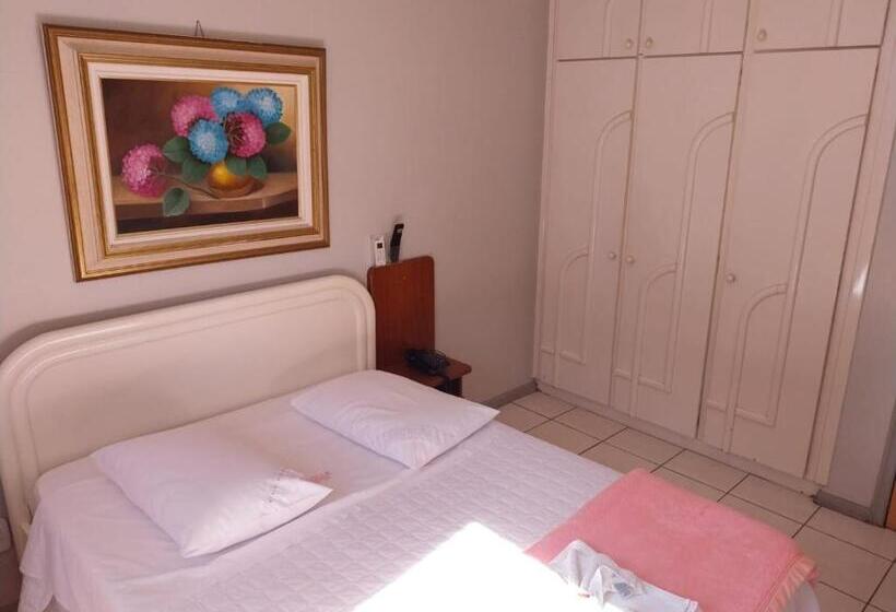 اتاق استاندارد یک نفره, Colle Tourist