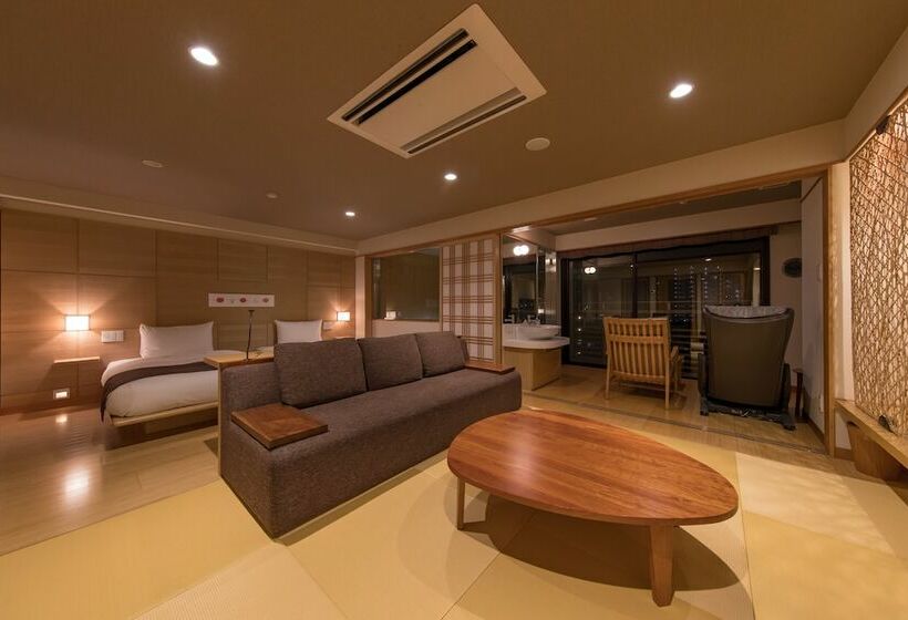 デラックスの４人部屋, Hana Beppu