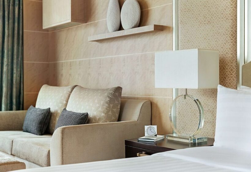 Номер Deluxe, Shangrila The Fort, Manila