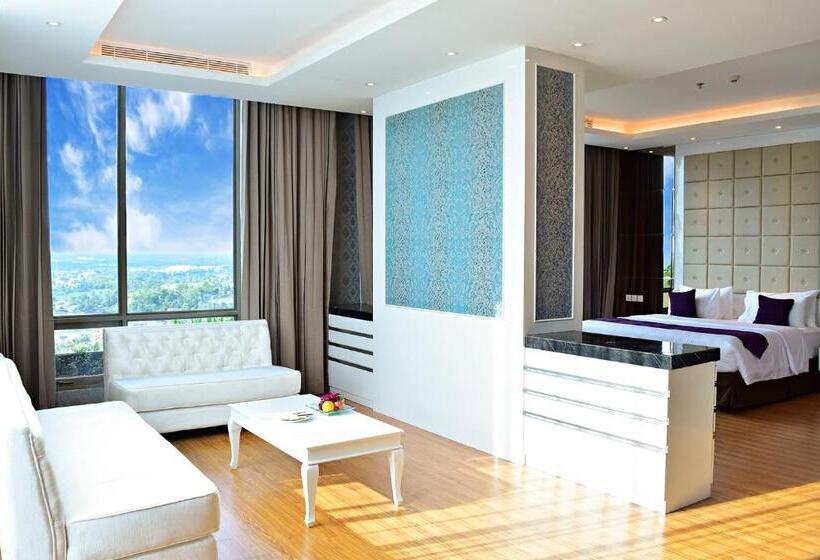 Люкс, Platinum Hotel & Convention Hall Balikpapan