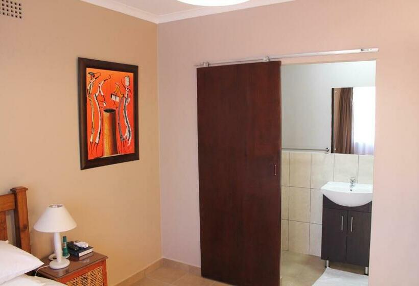 Quarto Estandar, Woodpecker S Inn Guest House