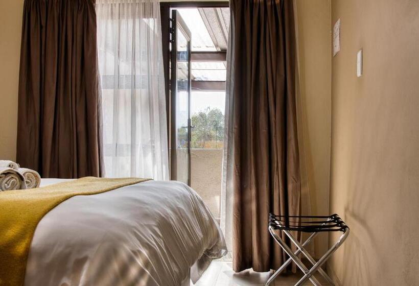 Quarto Estandar, Woodpecker S Inn Guest House